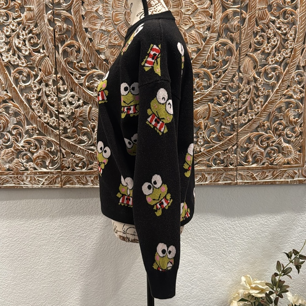 Hello Kitty & Friends + Forever 21 Keroppi Crewneck Sweater- size M - Picture 9 of 15